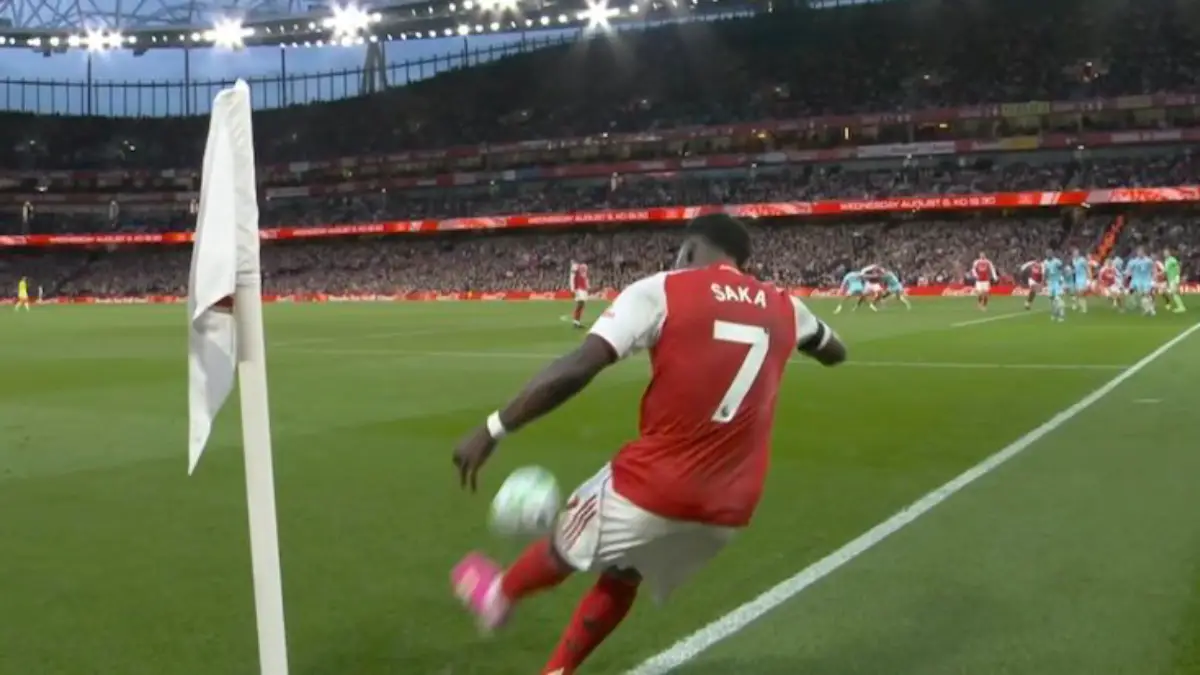 Bukayo Saka napušta teren zbog povrede tokom meča Arsenal Bayern
