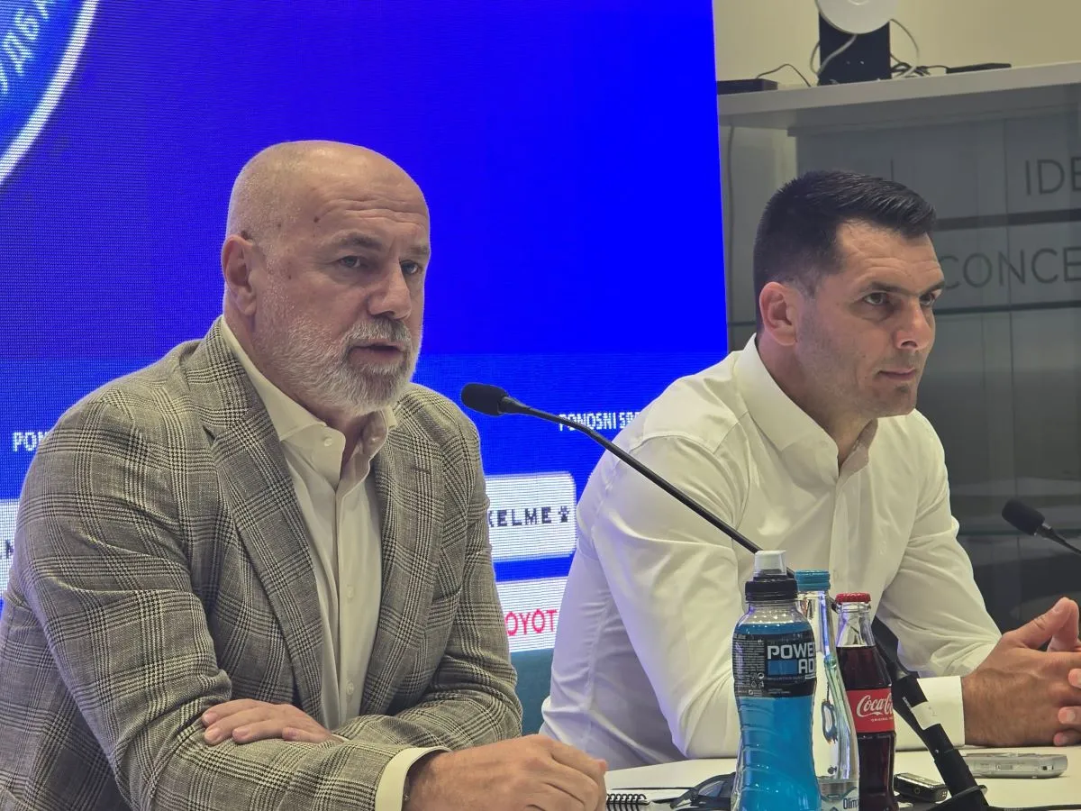 Selektor Sergej Barbarez na konferenciji za medije reprezentacije BiH