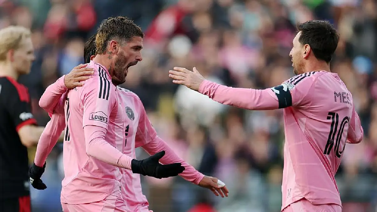 Rodrigo De Paul podiže dres s brojem 10 u počast Lionelu Messiju