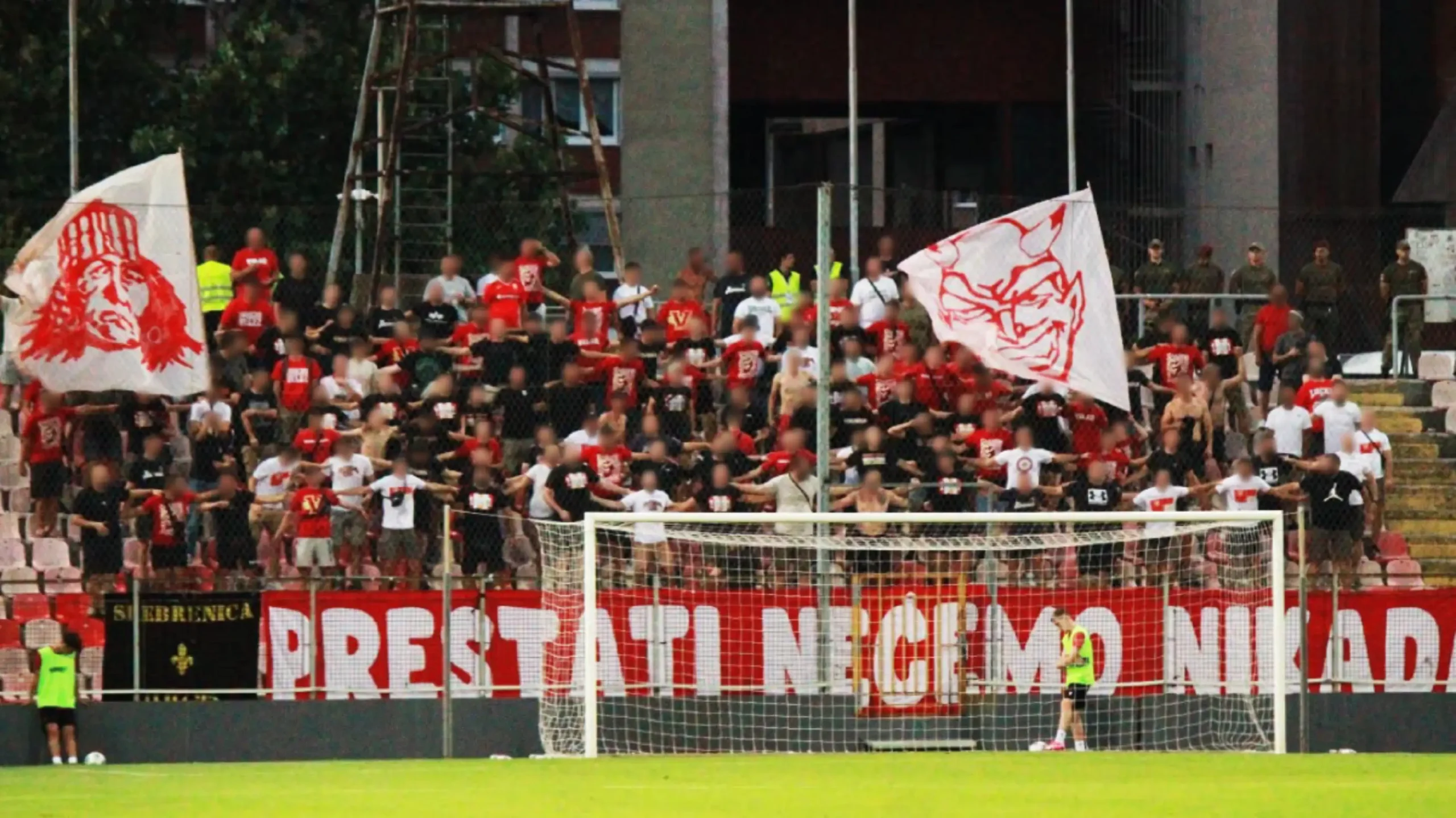 Navijači Veleža Red Army na tribinama