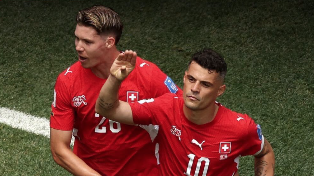 Ermin Mahmić postiže gol za Bosnu i Hercegovinu protiv Švicarske na FIFA Svjetskom prvenstvu