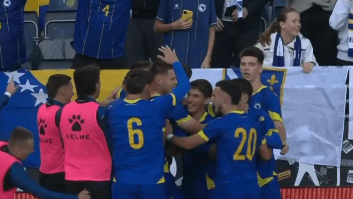 Matej Deket slavi gol za U-21 reprezentaciju BiH protiv Norveške