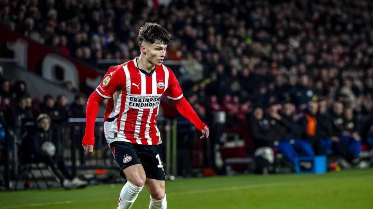 Esmir Bajraktarević u dresu PSV-a