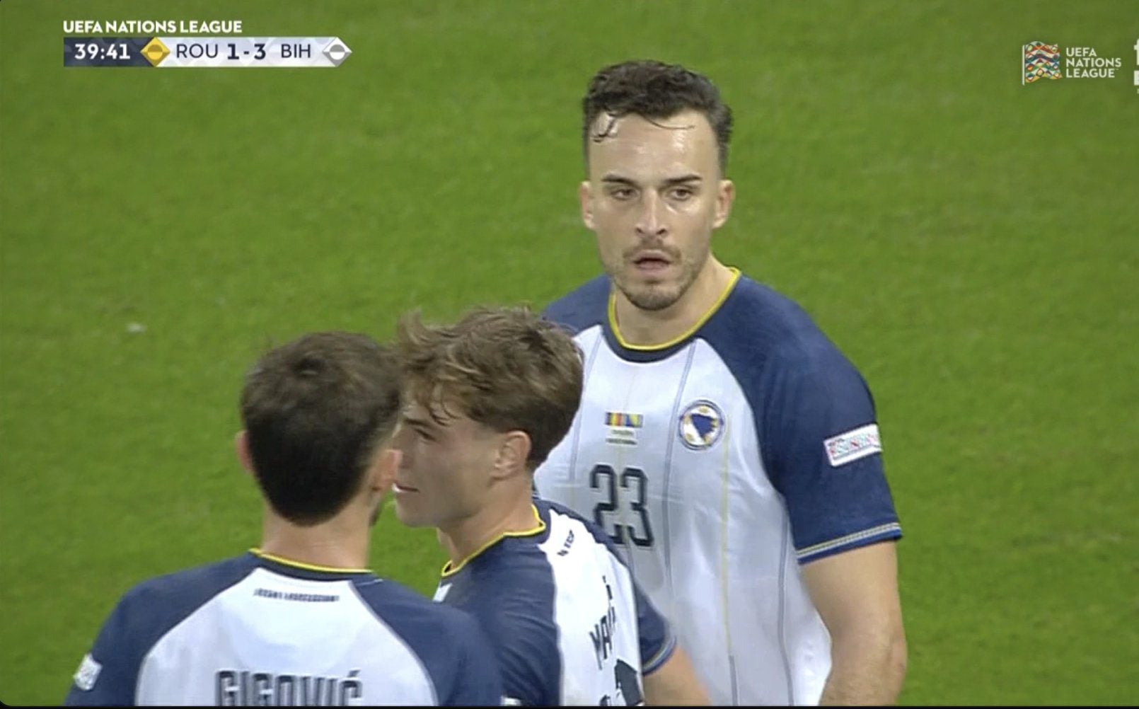 Reprezentacija BiH slavi gol protiv Rumunije u Bukureštu