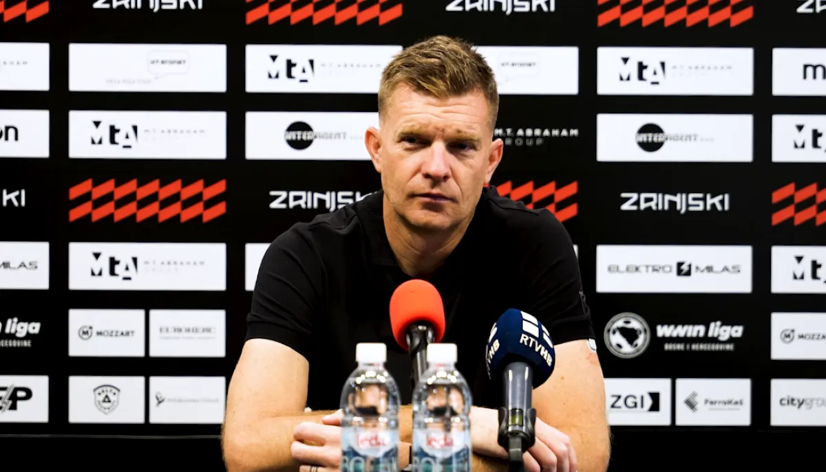 Trener Zrinjskog Simon Rožman na konferenciji za medije
