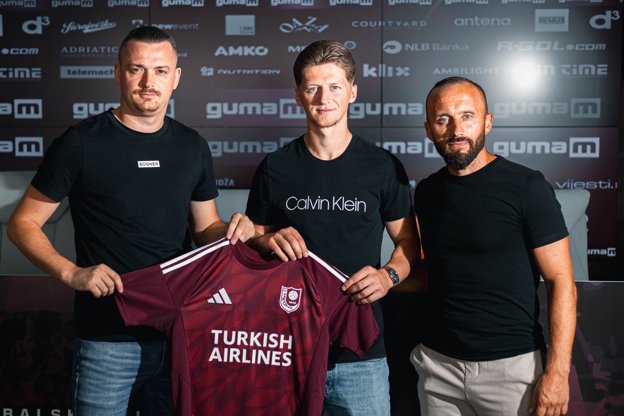 Selmir Pidro predstavljen u FK Sarajevo na stadionu Koševo