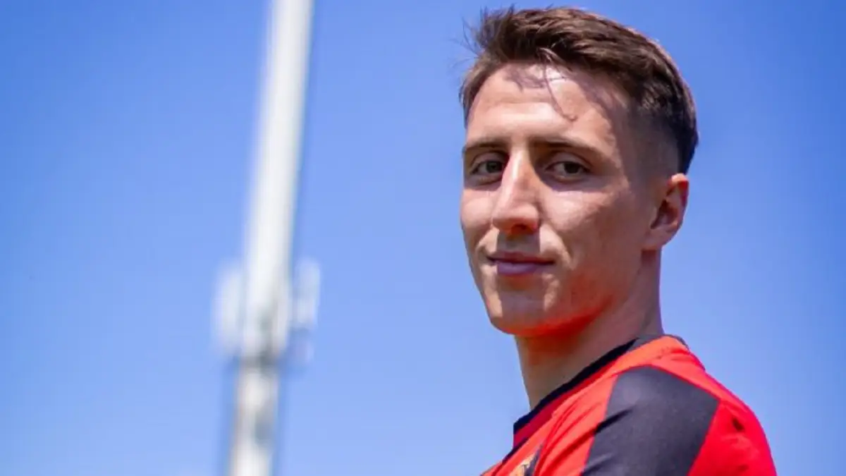 Tarik Kapetanović u dresu FK Sloboda na stadionu Tušanj