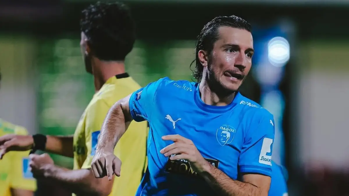 Ivan Šunjić u dresu Pafosa proslavlja osvajanje Superkupa Kipra
